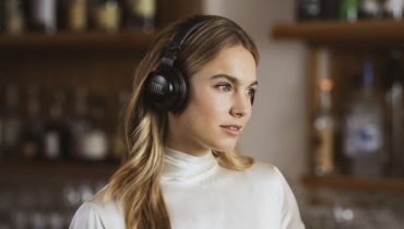 JBL lancerer ny serie af hovedtelefoner