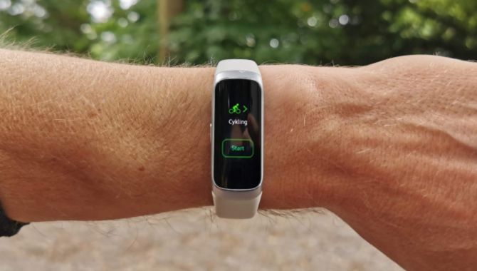 Test: Samsung Galaxy Fit – En god fitness tracker