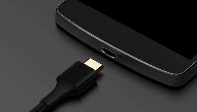 USB4 med 40Gbps båndbredde annonceret