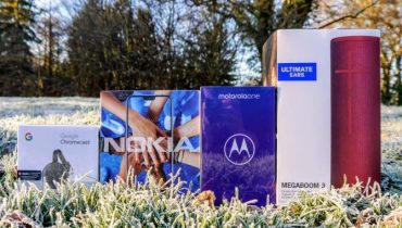 Adventskonkurrence: Vind en Motorola One og Airmates