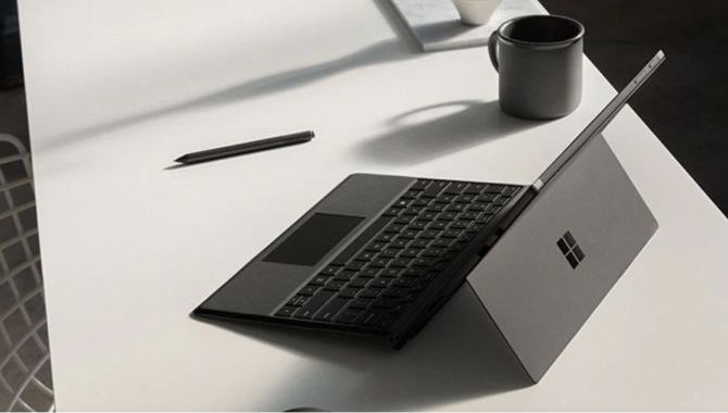 Microsoft lancerer Surface Pro 6