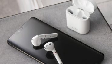 Billeder af Huawei Mate 20 Pro og AirPods-klon lækket