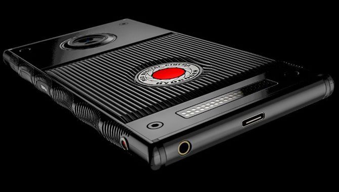 Reds unikke Hydrogen One smartphone klar til sommer