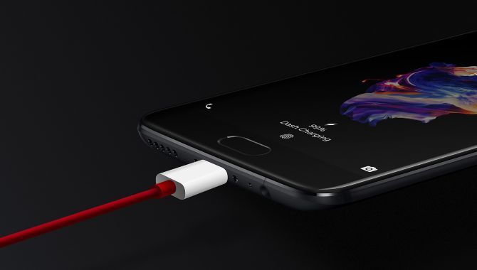 OnePlus-direktør: Ingen trådløs opladning i OnePlus 5T