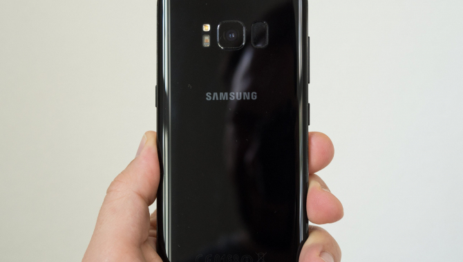 Læk: Hårdfør Samsung Galaxy S8 Active på trapperne