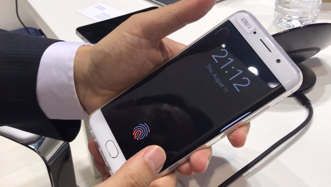 Rygte: Samsung og Apple udskyder fingeraftrykslæser i skærmen