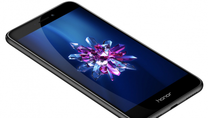 Huawei Honor 8 Lite til Danmark – Se pris og tilgængelighed