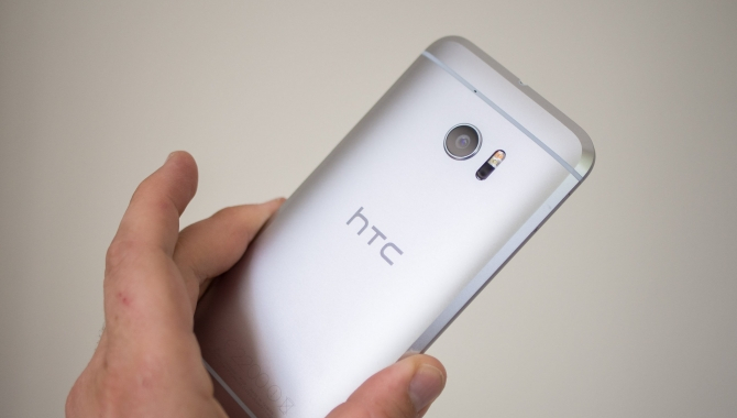 HTC 10 Nougat-opdatering er klar – igen