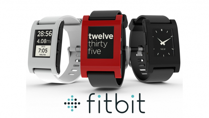 Fitbit tæt på køb af Pebble – Nye tider for smartwatches?
