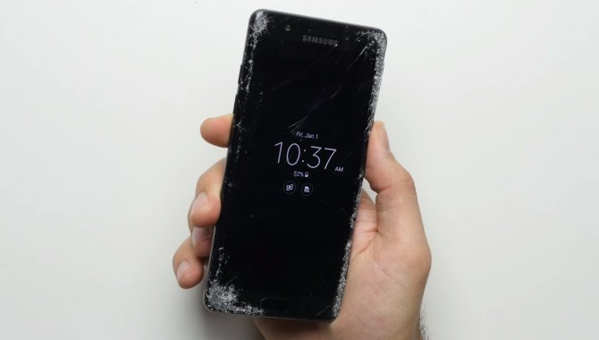 Gorilla Glass 5 i Samsung Galaxy Note 7 imponerer i droptest