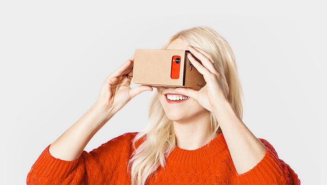 Google arbejder på high-end VR headset