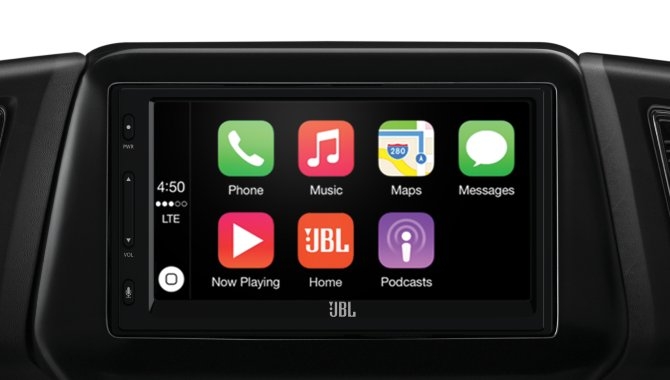 JBL Legend CP100: Få Android Auto og Apple CarPlay i bilen