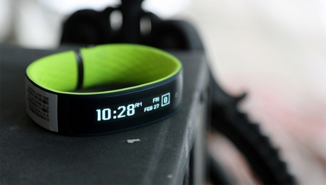 HTC Grip wearable udskudt til 2016
