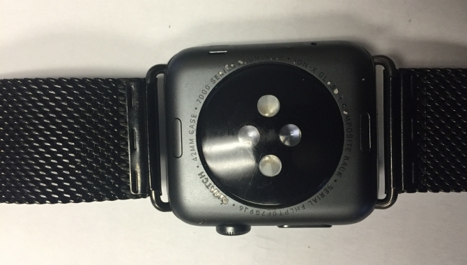 Apple Watch Sport ramt af slidskader
