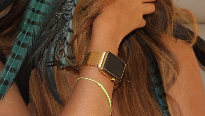 Beyoncé viser eksklusivt Apple Watch Edition i guld frem
