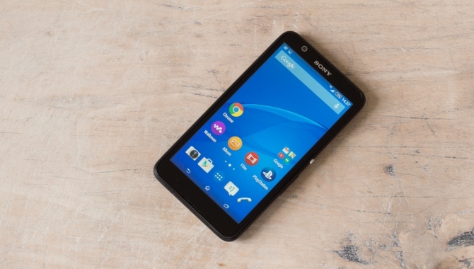 Sony Xperia E4: Lille pris, stor oplevelse [TEST]