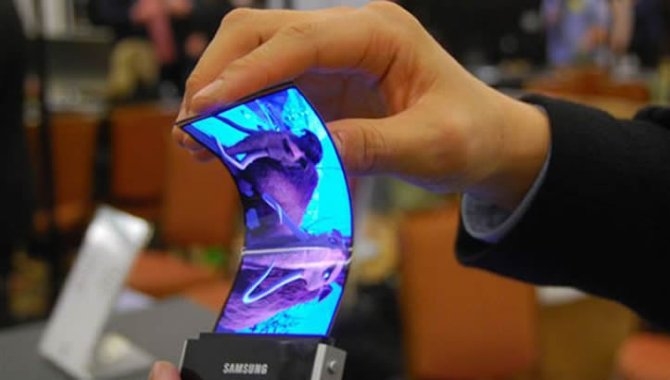 Samsung: Næste år kan du folde mobilen