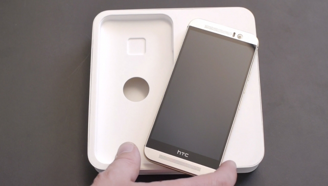 HTC One (M9) – unboxing [WEB-TV]