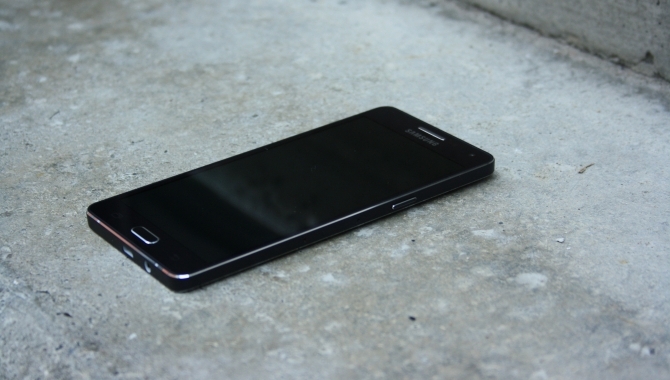 Samsung Galaxy A5: Førsteklasses stil i mellemklassen [TEST]