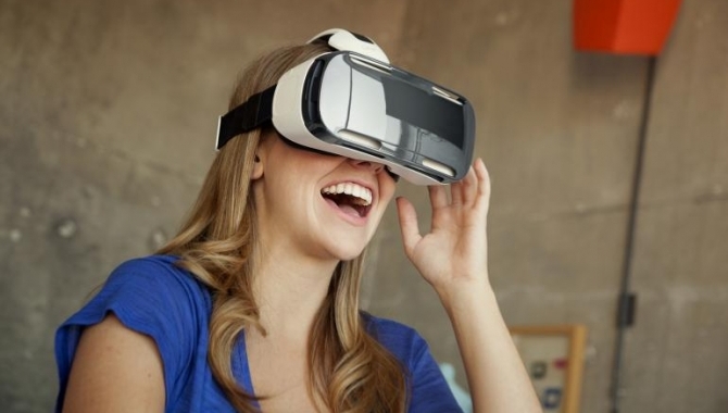 Samsung advarer: Virtual Reality er ikke for børn