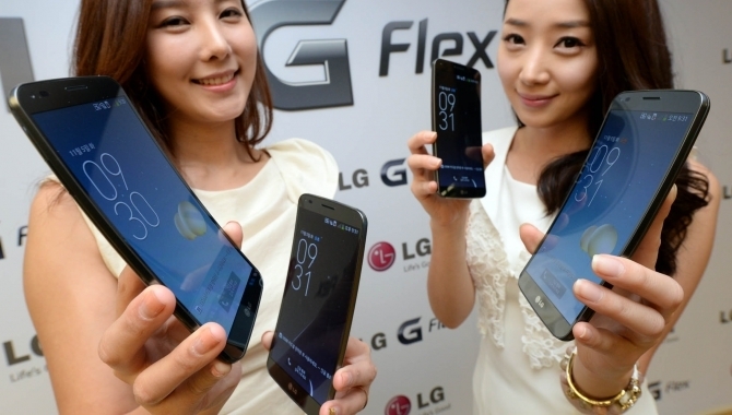 LG klar med G Flex 2 til januar