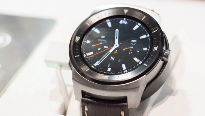 LG G Watch R: Unboxing [WEB-TV]