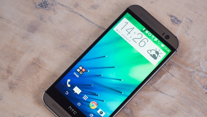 Android 4.4.4 og Eye Experience klar til HTC One (M8)