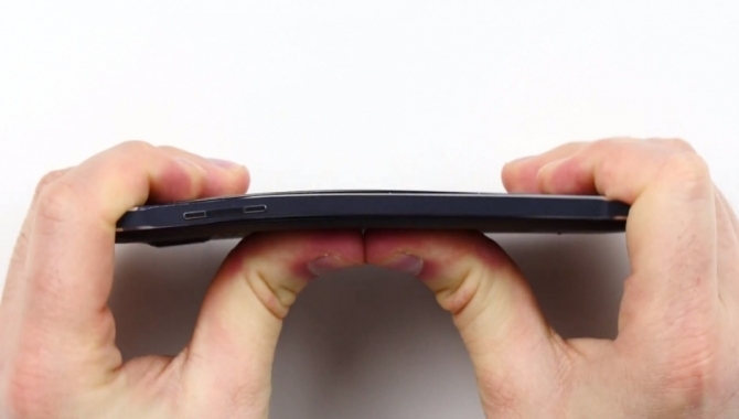 Samsung Note 4 udsat for bøjetesten
