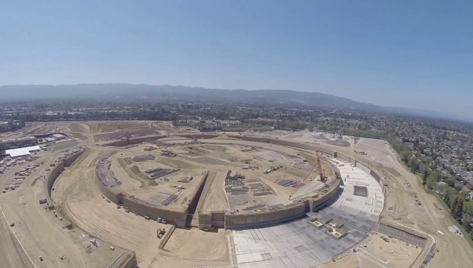 Apples nye hovedkvarter afsløret af drone