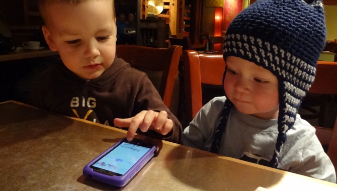 Københavnere er hurtigst med mobil til børnene