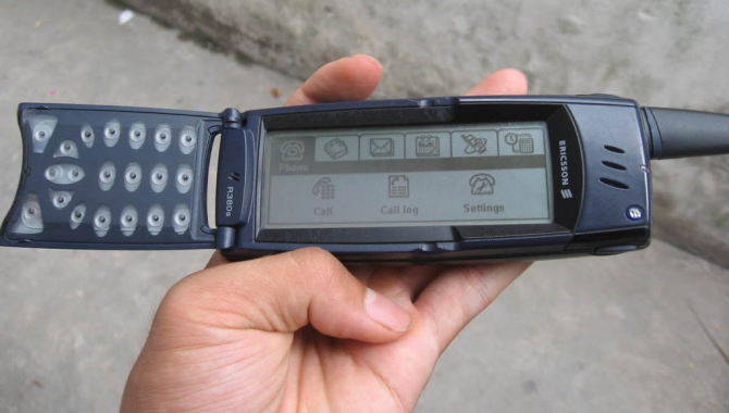 1999: Den første praktiske smartphone [BAGGRUND]