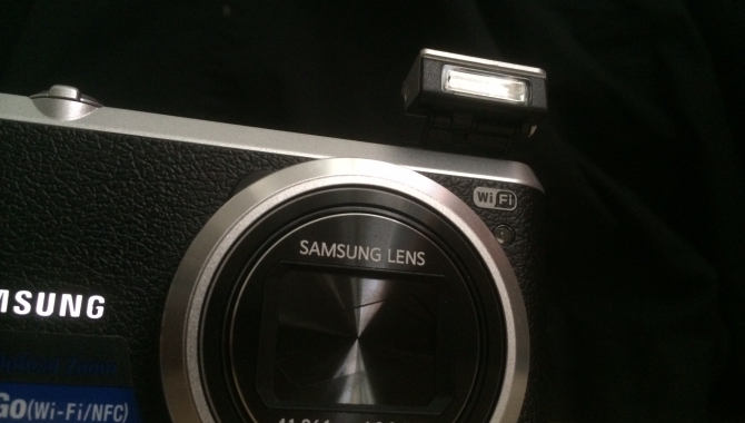 Samsung WB350F kamera anmeldelse: Trendy og old-school [TEST]
