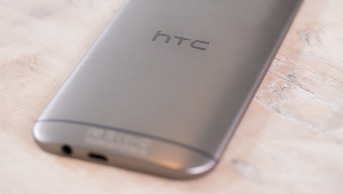 HTC One M8 – i plastik?