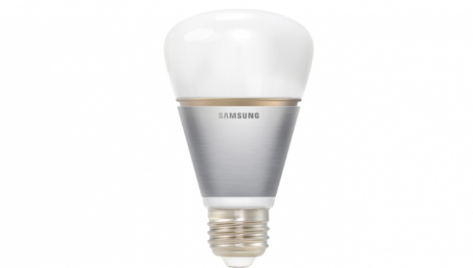 Samsung introducerer farveglade Smart Bulbs