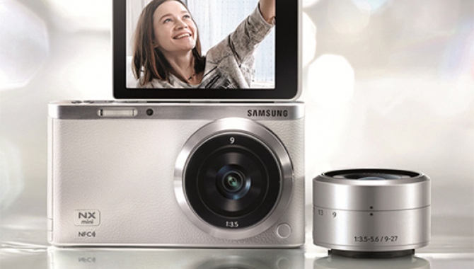 Samsung lancerer NX mini: det ultimative selfie kamera