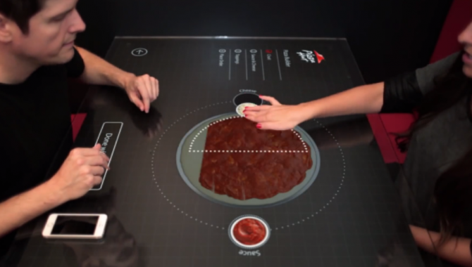 Pizzahut koncept viser bord med touch – se den fede video her