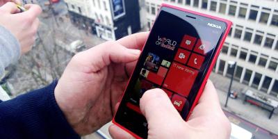 Nokia Lumia 929 dukker frem på nettet