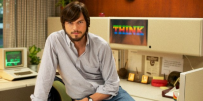 Smugkig på Ashton Kutcher som Steve Jobs