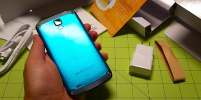 Samsung Galaxy S4 Active unboxing