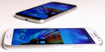 Trådløs oplader endelig klar til Samsung Galaxy S4