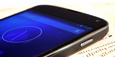 LG annoncerer hvid Nexus 4 er på vej