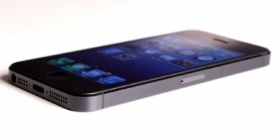 iPhone-aftaler med mobiloperatørerne kan være ulovlige
