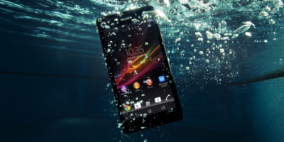 Sony Xperia ZR – film under vandet