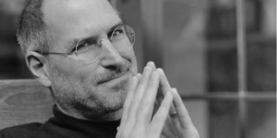 Se sjældent TV-interview med Steve Jobs enke