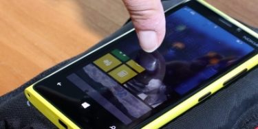 Nokia låner telefoner ud