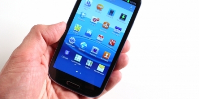 Video: Hvad kan Galaxy S III og iPhone 4S holde til?