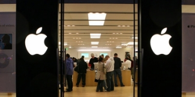 Apple er begyndt at ombytte iPhone 4 med iPhone 4S