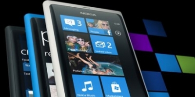 Hvid Lumia 800 i butikkerne den 23. marts