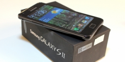 Samsung Galaxy S II stadig nummer ét – iPhone fortsat godt med