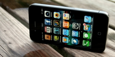 Apple viser flere mobilreklamer end Nokia